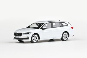 Skoda Superb IV Combi (2023) – Purity White